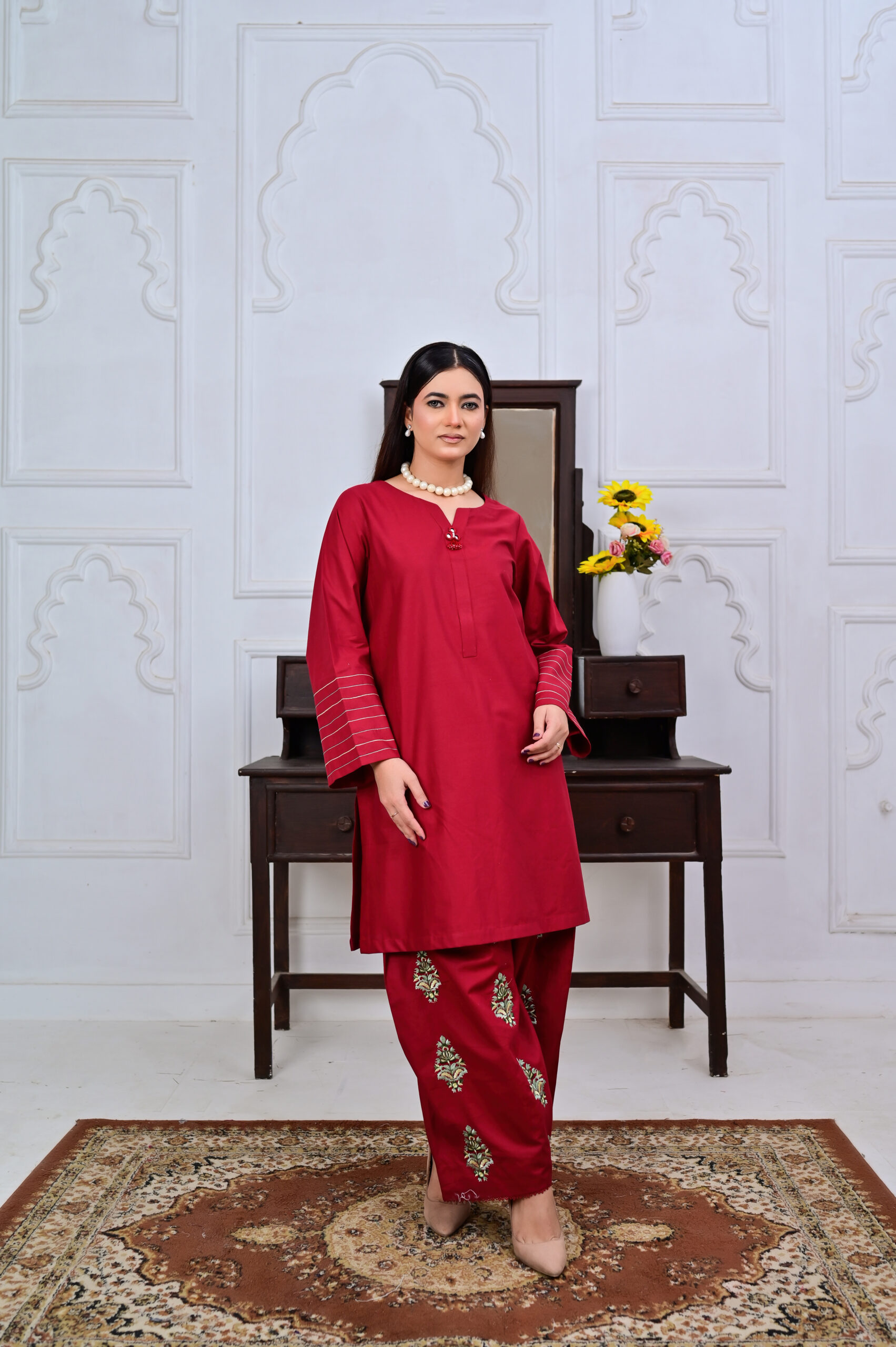 Maroon Luxe - Image 2