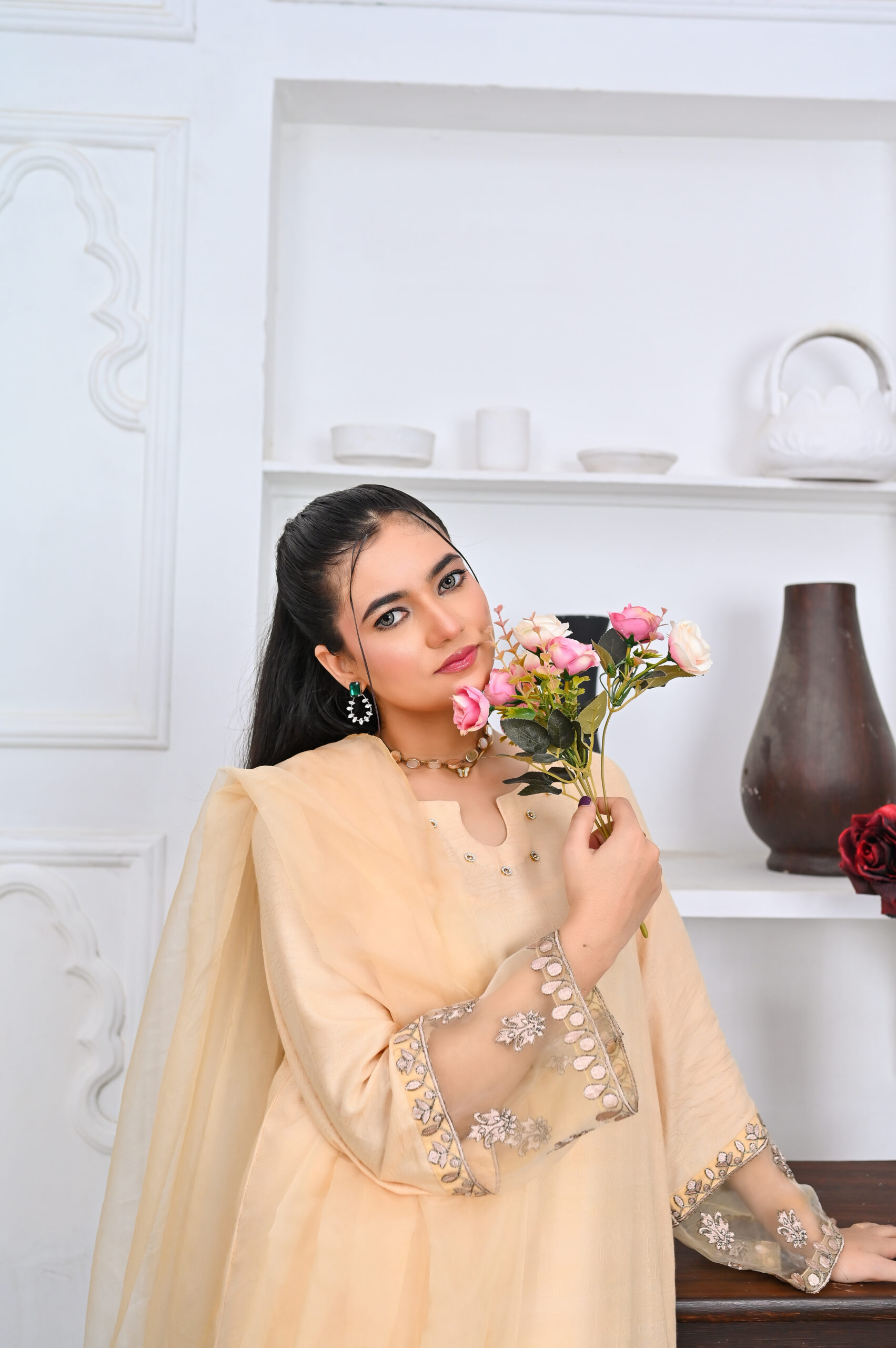 Stunning Beige Jacquard Linen Outfit - Image 3