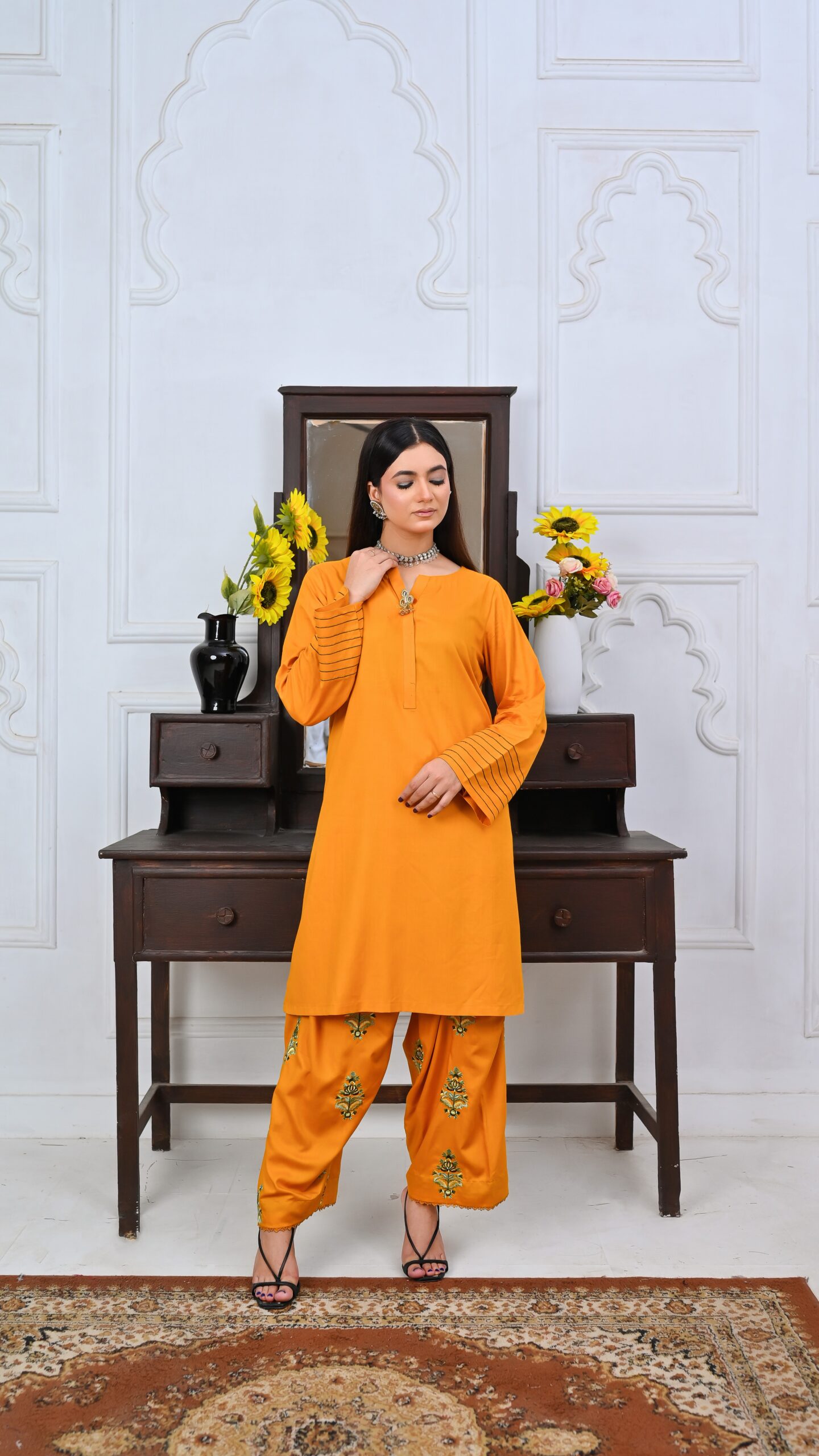 Yellow Charm - Image 2